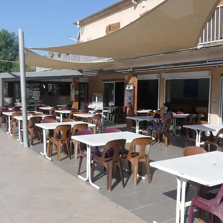 Kemping Mobil Confortable Avec Terrasse A - Api-1-52-1092