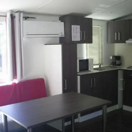 Mobil Confortable Avec Terrasse A - Api-1-52-1092 Κάμπινγκ