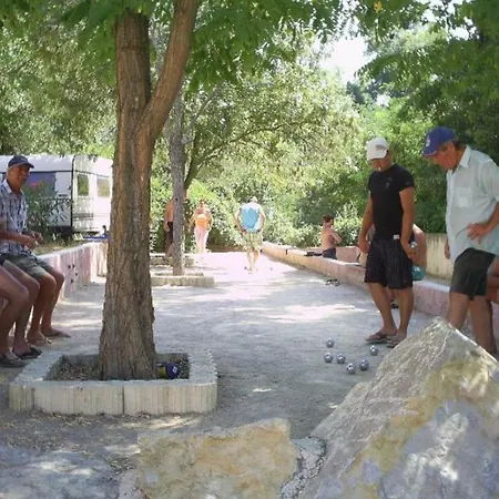 Mobil Confortable Avec Terrasse A - Api-1-52-1092