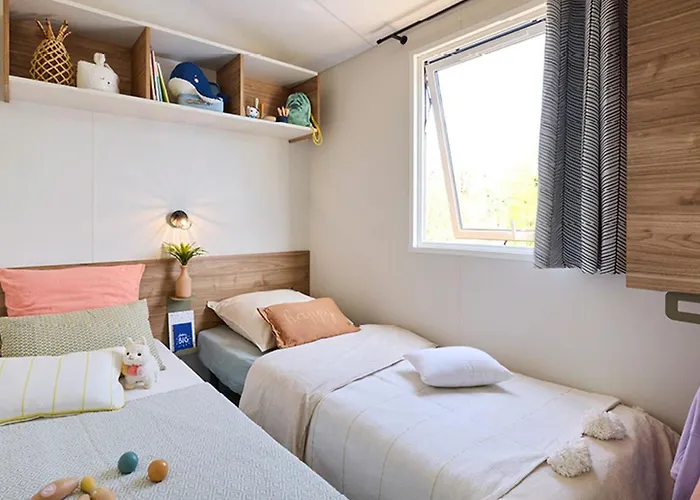 Mobil Confortable Avec Terrasse A - Api-1-52-1092 *