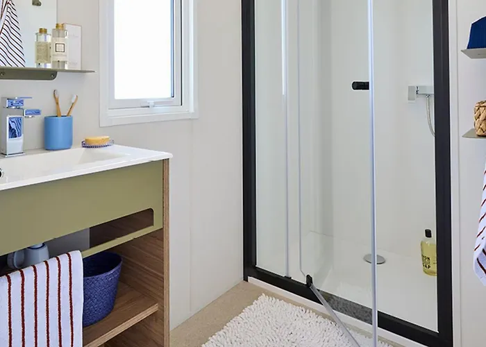 Mobil Confortable Avec Terrasse A - Api-1-52-1092 * Ιέρ