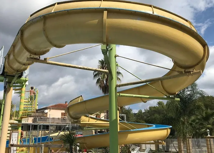 Mobil Confortable Avec Terrasse A - Api-1-52-1092 *